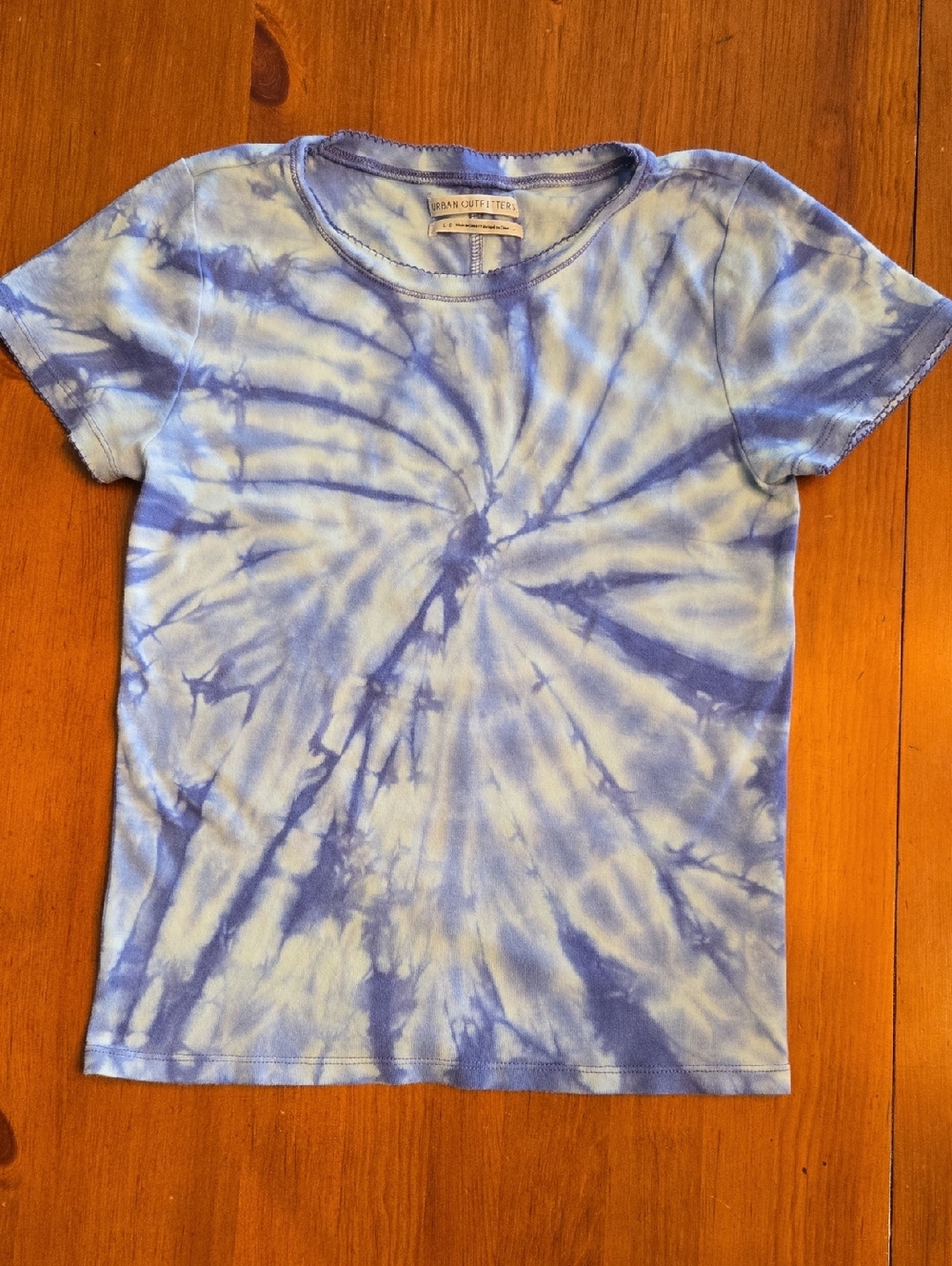 Urban Outfitters Light Blue and White Spiral Tie-Dye Tee